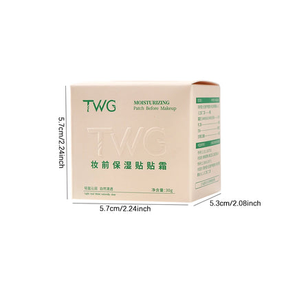 Moisturizing patches and creams before makeup, light and natural, creating a clear and transparent makeup look